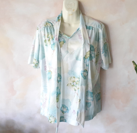 Vintage Pastel Floral Top with Neck Tie - Picture 3 of 5